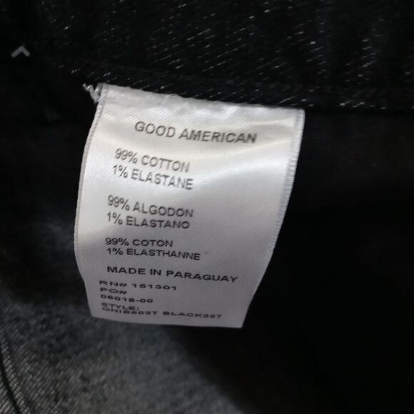 GOOD AMERICAN Good '90s Bermuda Shorts - Picture 9 of 10